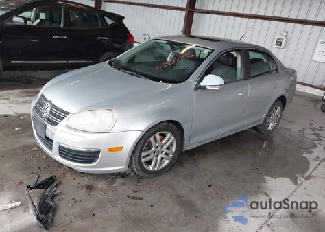 2007 Volkswagen Jetta Wolfsburg Edition из США, поврежденный, VIN 3VWEG71K47M146402